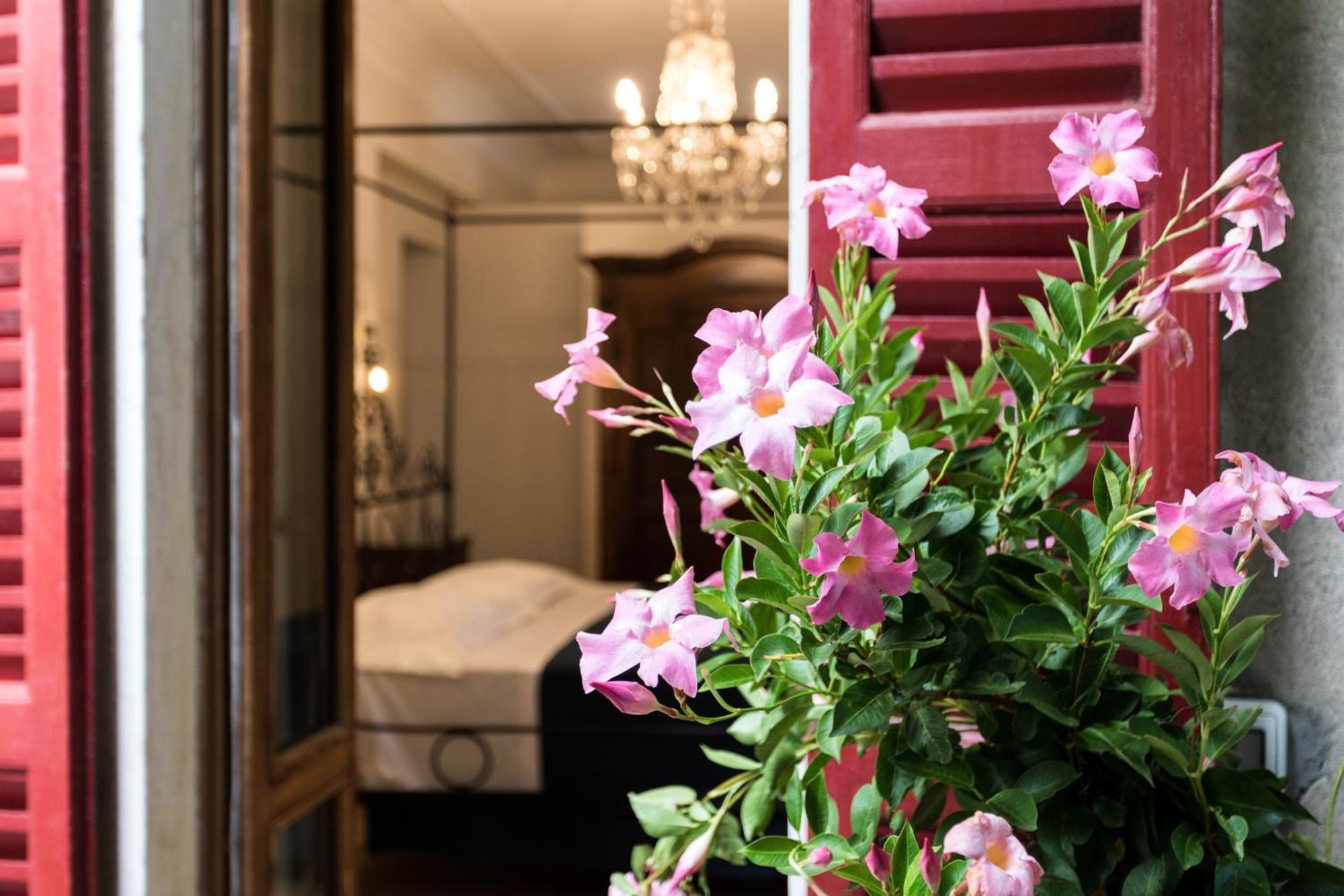 Albergo Ristorante Madonnina Cantello Kültér fotó